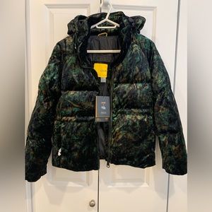 Brand new Lole Puffer Jacket